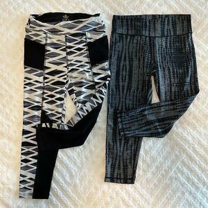 2 capri gym pants, small